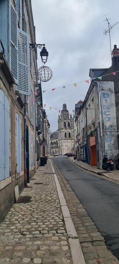 Studio 4 Personnes Aux Pieds Du Chateau De Blois Avec Experience De Dormir Sous Les Aurores Boreales Exterior photo
