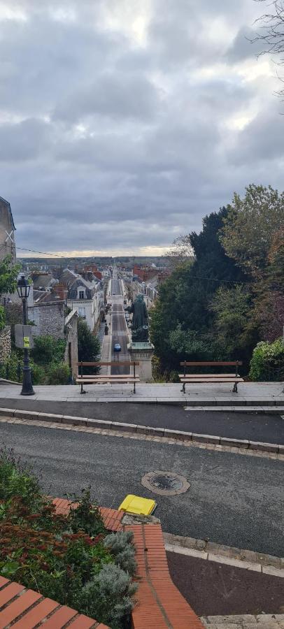 Studio 4 Personnes Aux Pieds Du Chateau De Blois Avec Experience De Dormir Sous Les Aurores Boreales Exterior photo