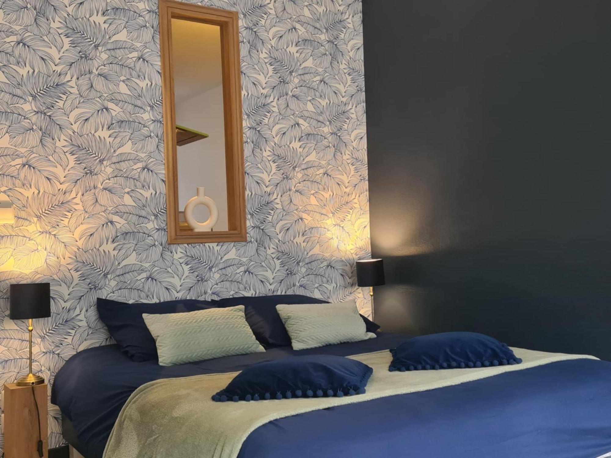 Studio 4 Personnes Aux Pieds Du Chateau De Blois Avec Experience De Dormir Sous Les Aurores Boreales Exterior photo